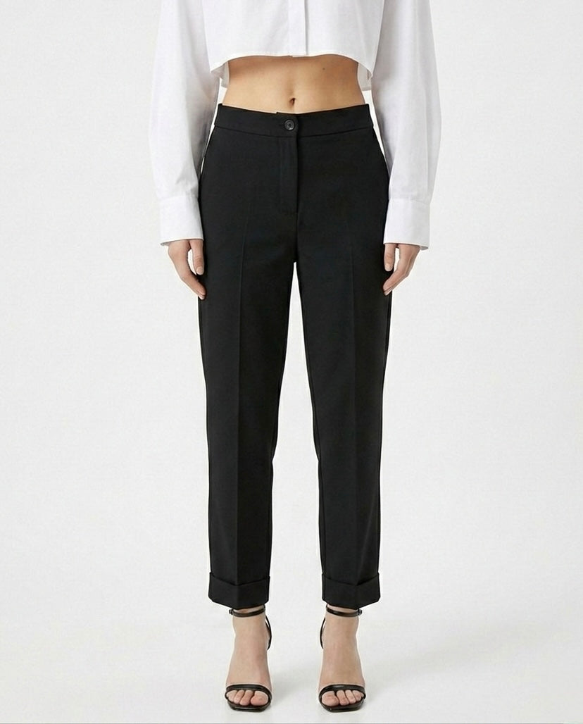 Pantalone dritto con risvolto