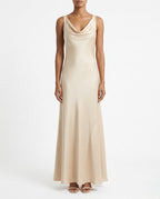 Abito lungo satin con scollo morbido