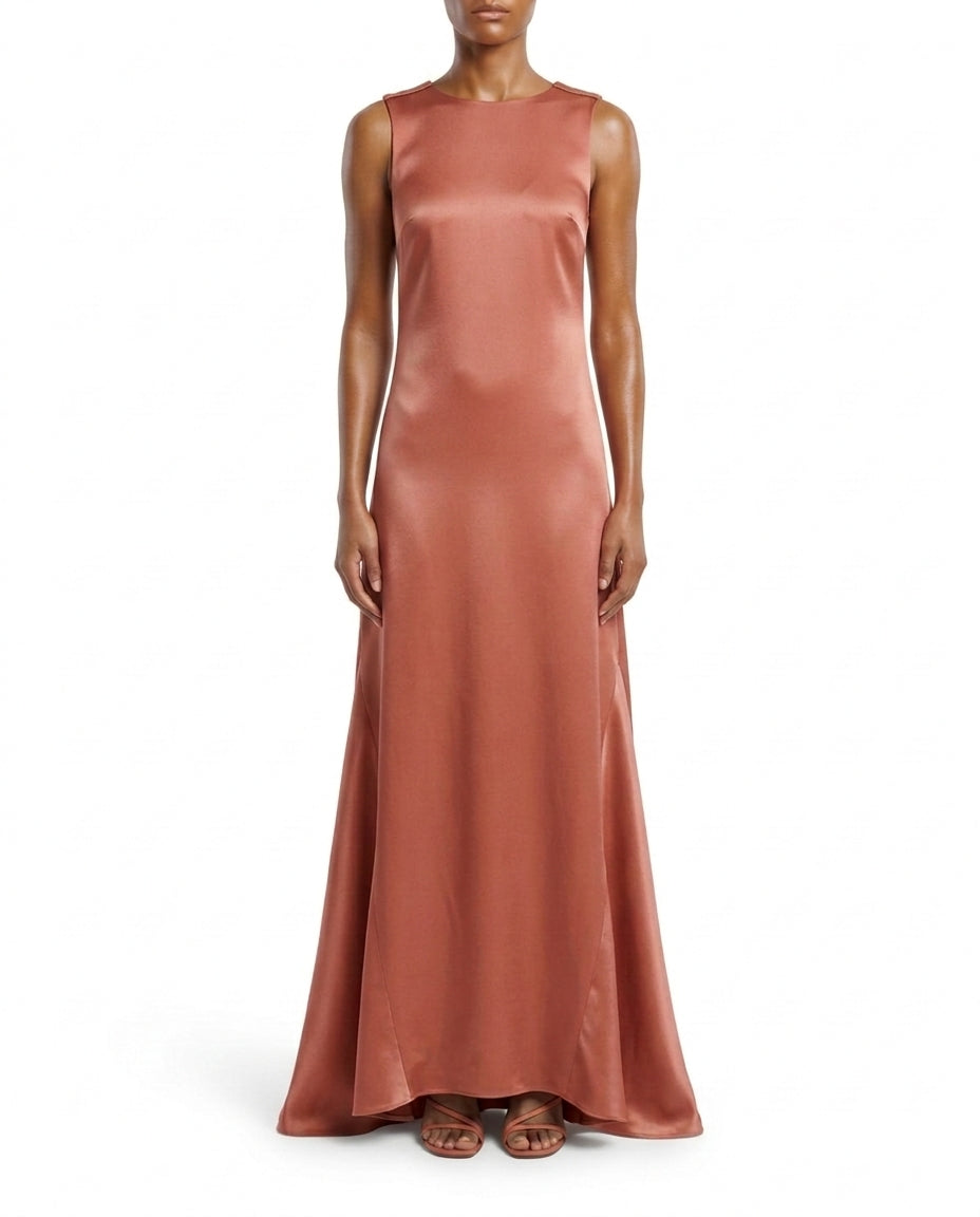 Abito lungo satinato senza maniche