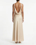 Abito lungo satin con scollo morbido