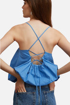 Top corto con spalline sottili