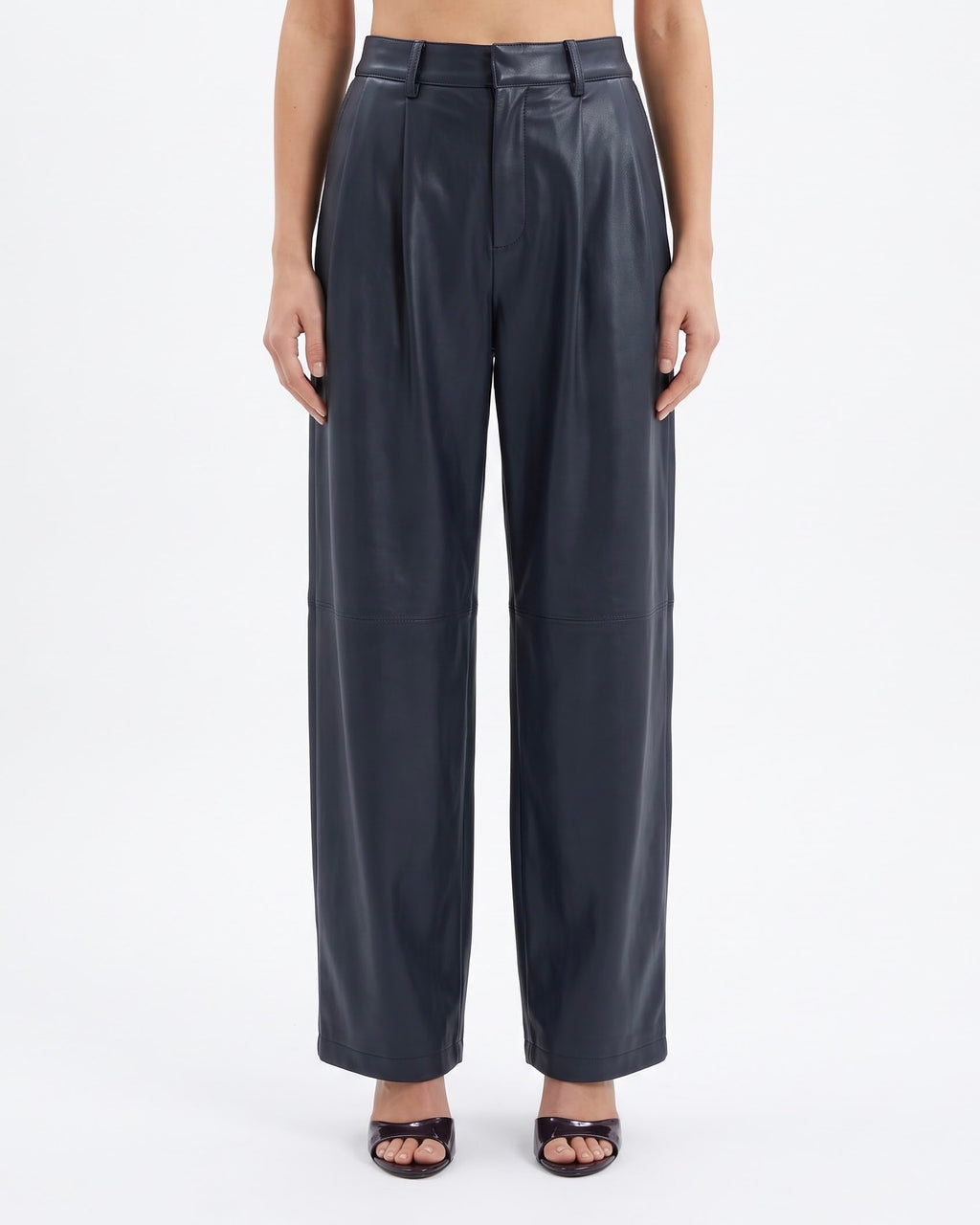 Pantalone Isabelle Blanche Barrel Leg in Ecopelle Blu Notte