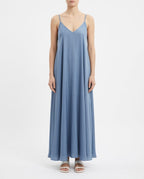 Abito lungo con spalline sottili