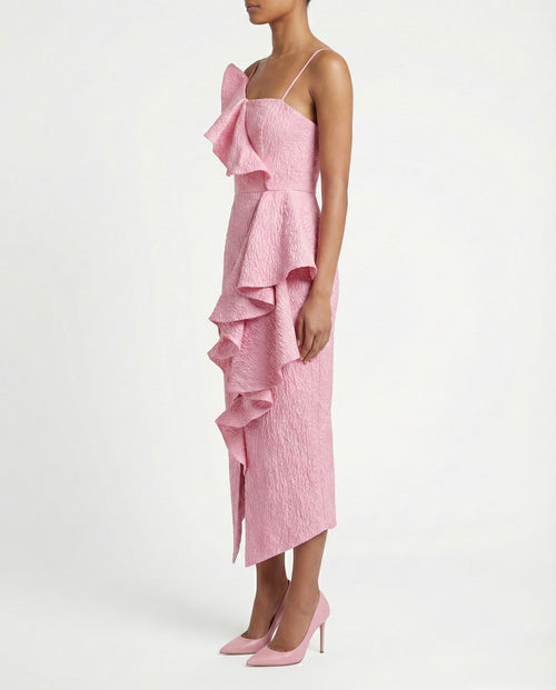 Abito midi rosa monospalla con balze