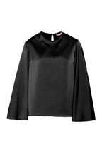 Blusa in raso con maniche ampie