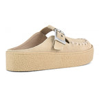 Sabot platform in suede con fibbia e cuciture