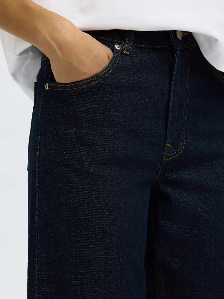 Jeans a gamba larga