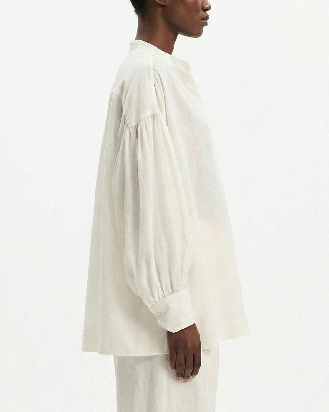 Camicia Bianca con Coulisse e Nappe