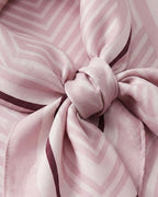 Foulard quadrato fantasia geometrica