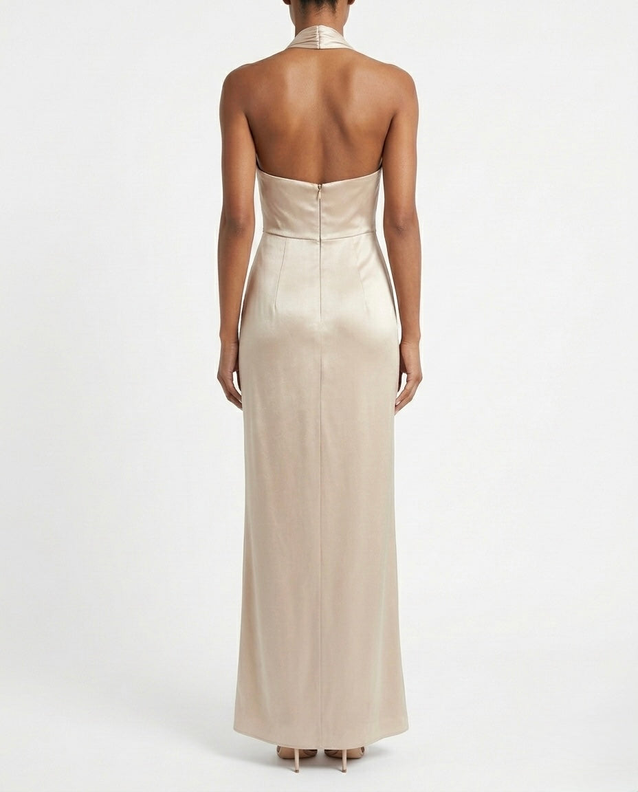 Abito lungo halter con drappeggio