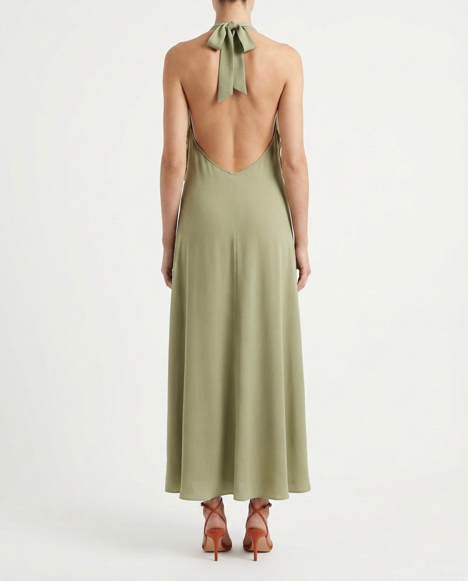 Abito lungo con balze