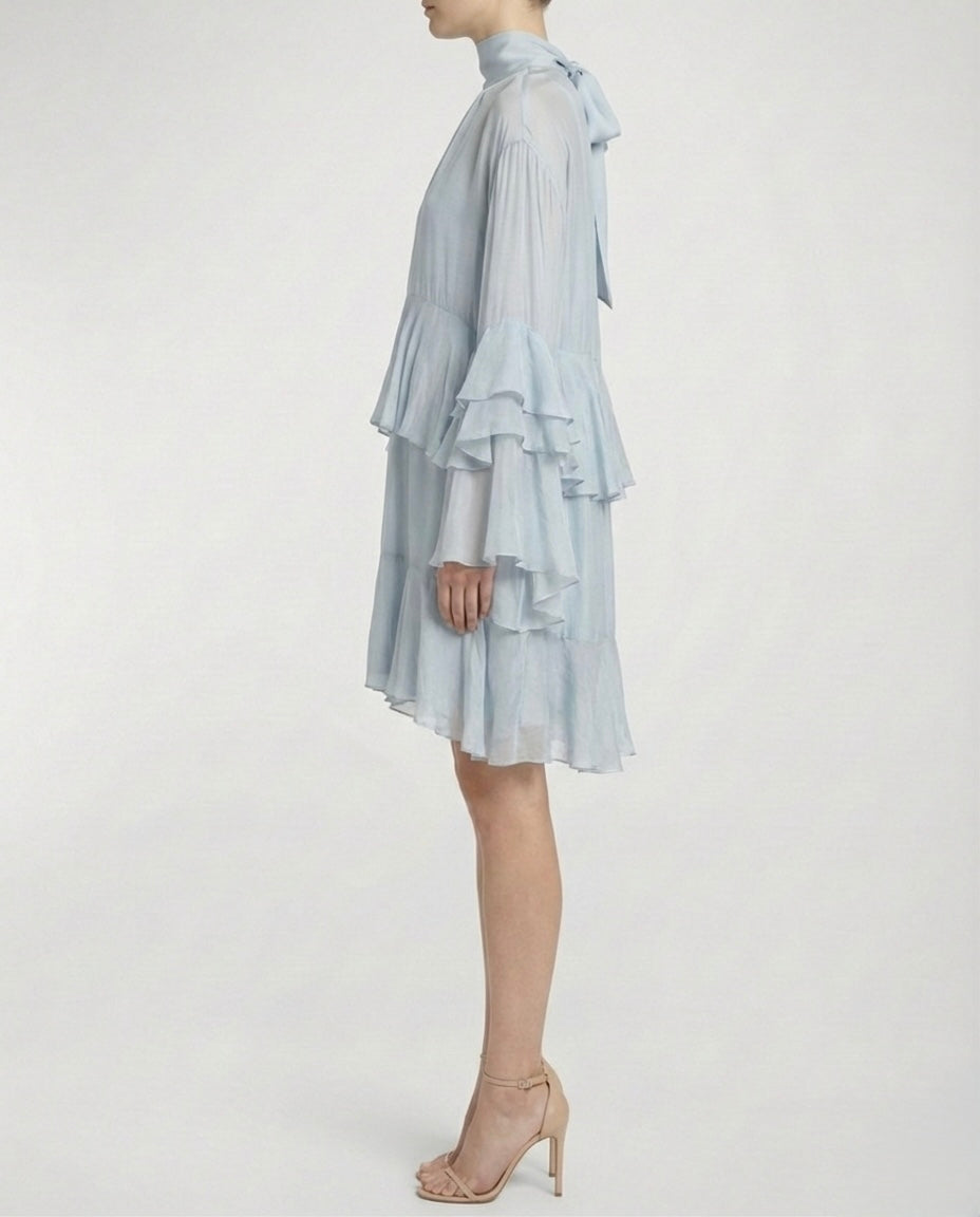 Abito corto con balze