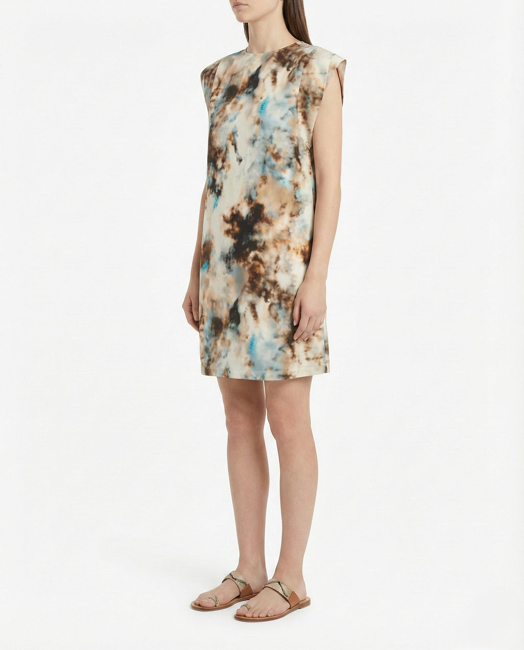 Abito smanicato con stampa astratta