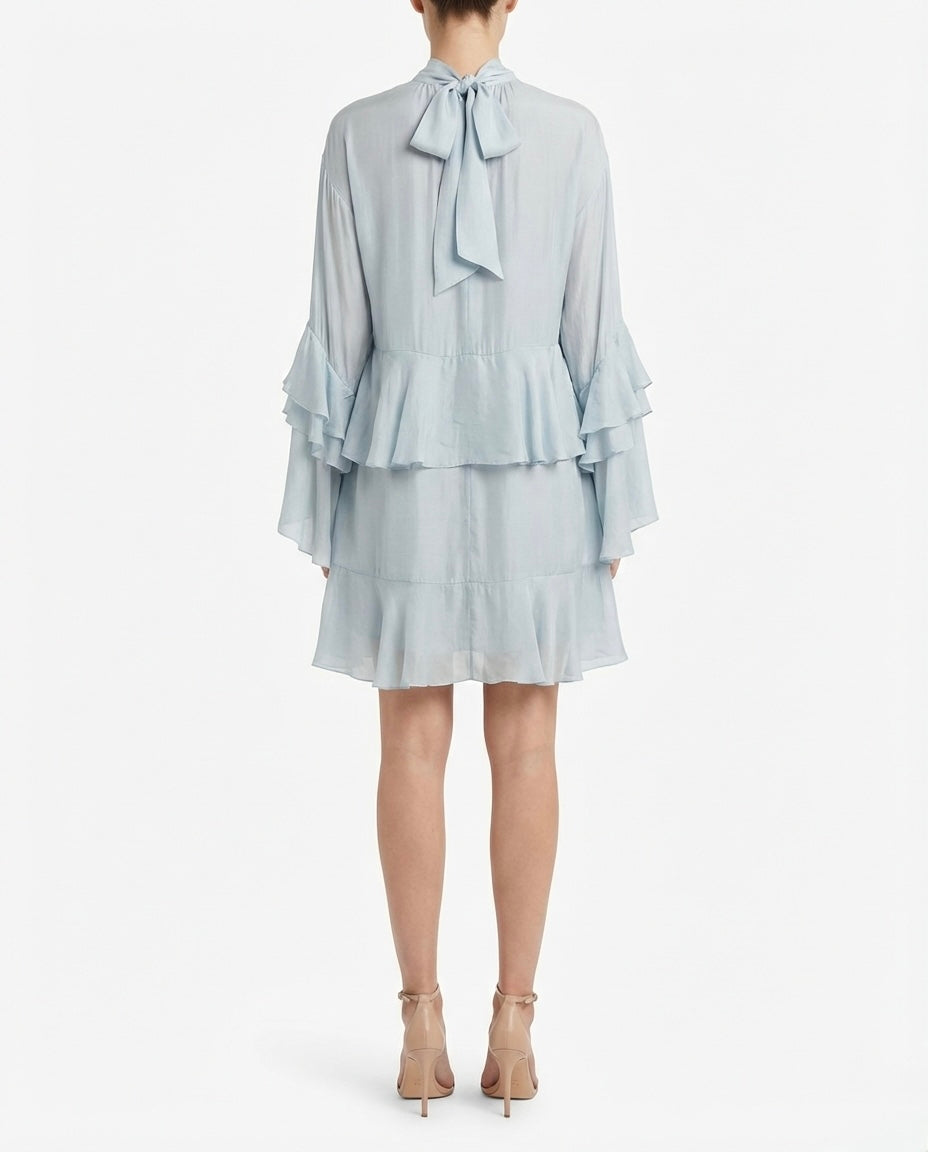 Abito corto con balze