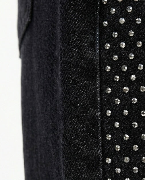Jeans neri a gamba larga con applicazioni