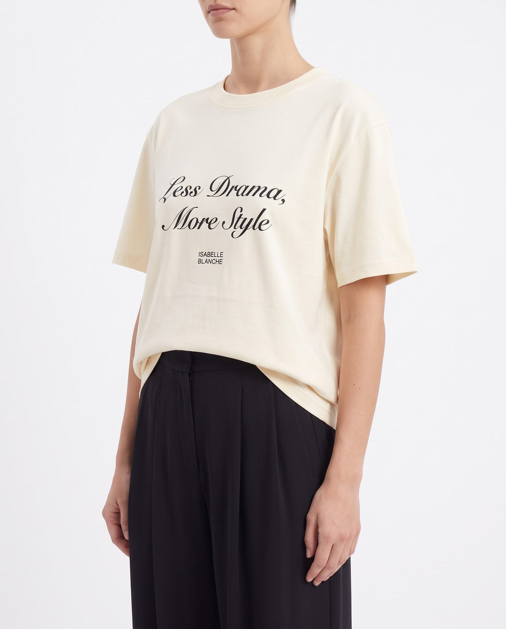 T-Shirt Isabelle Blanche a Manica Corta con Stampa “Less Drama, More Style” Banana e Bordeaux