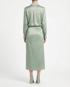 Abito midi in raso  con drappeggio