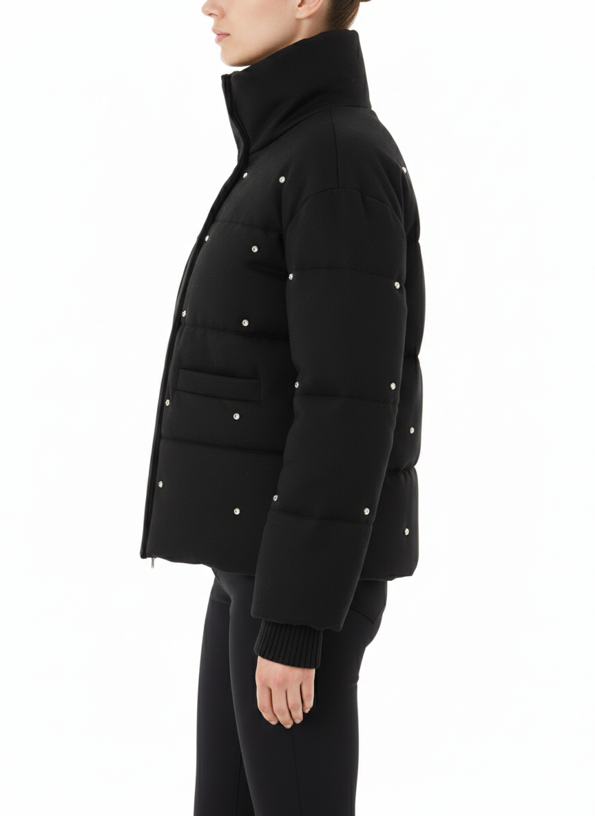 Piumino con dettagli gioiello