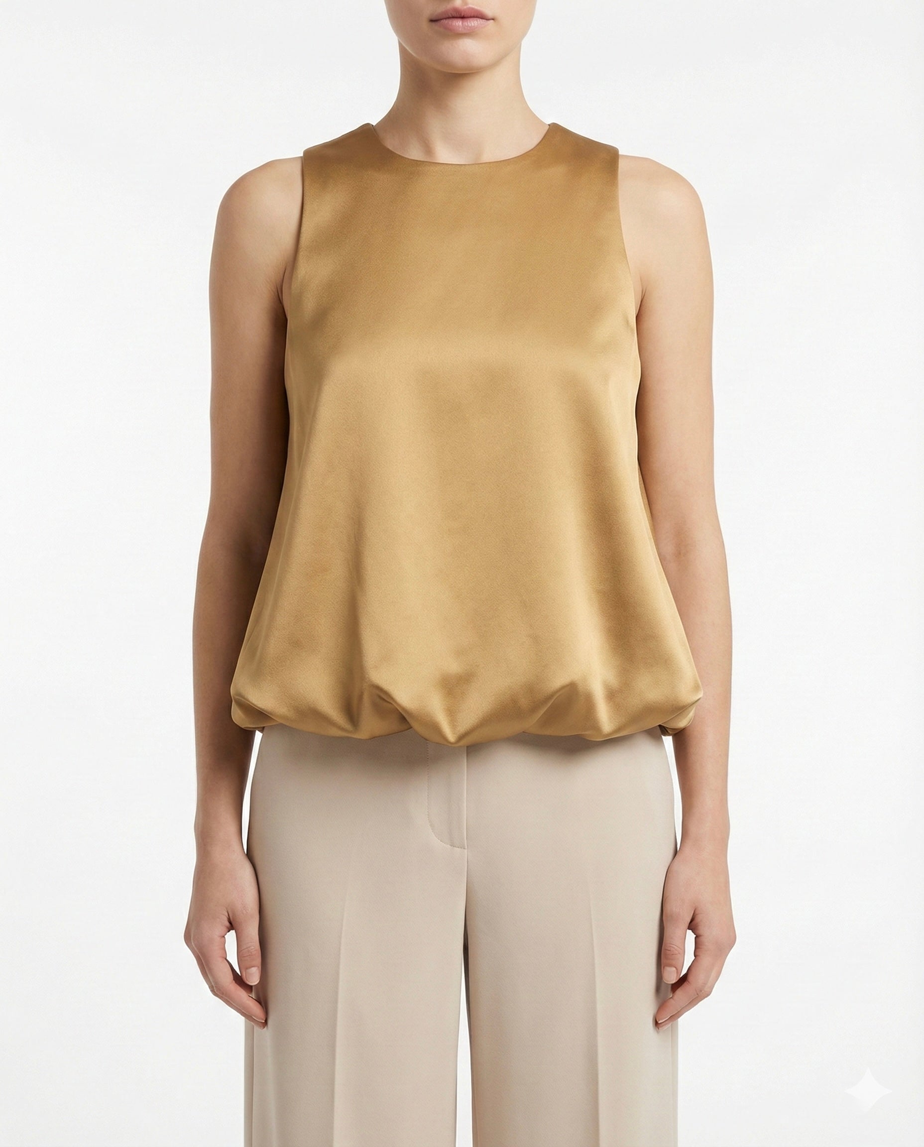 Top in raso smanicato