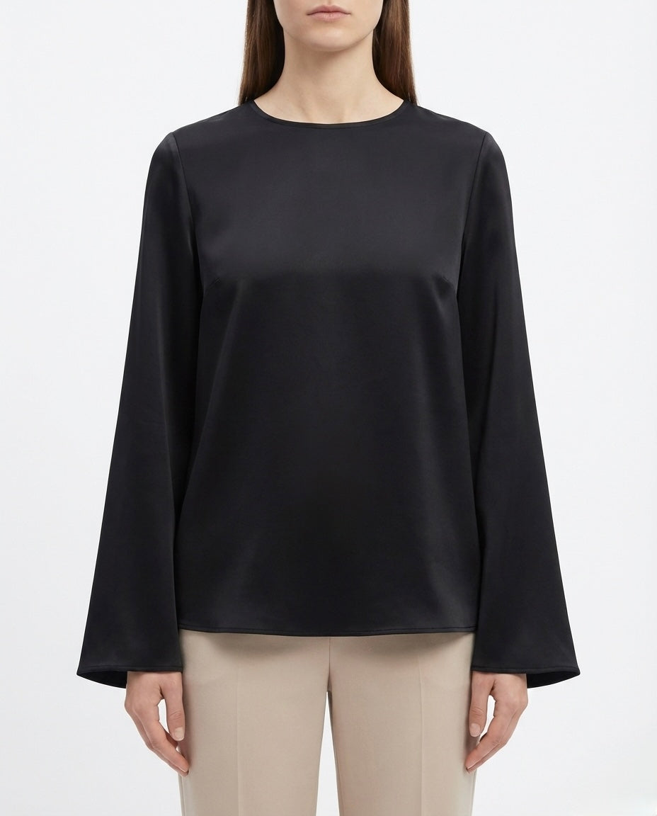Blusa in raso con maniche ampie