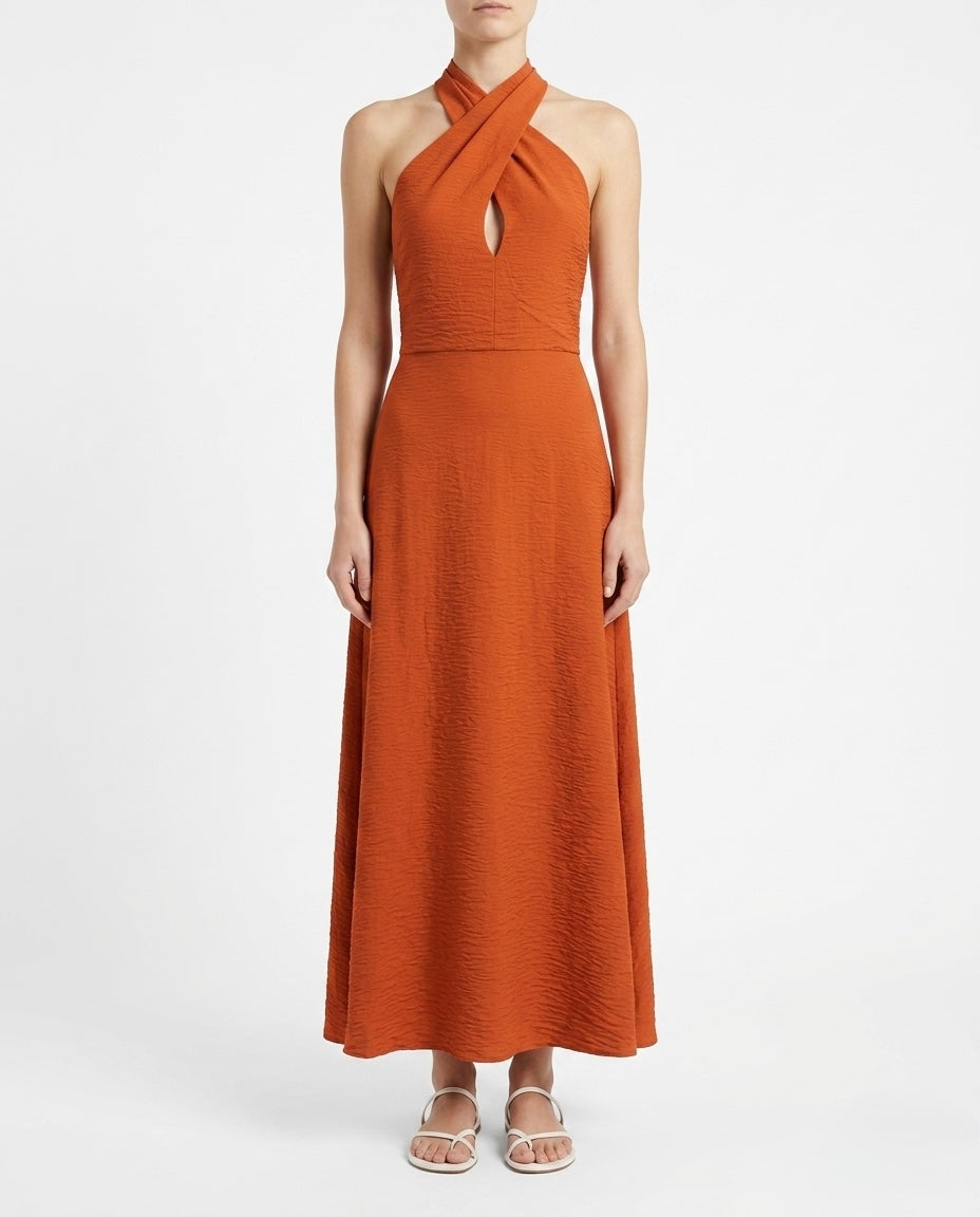 Abito lungo con scollo