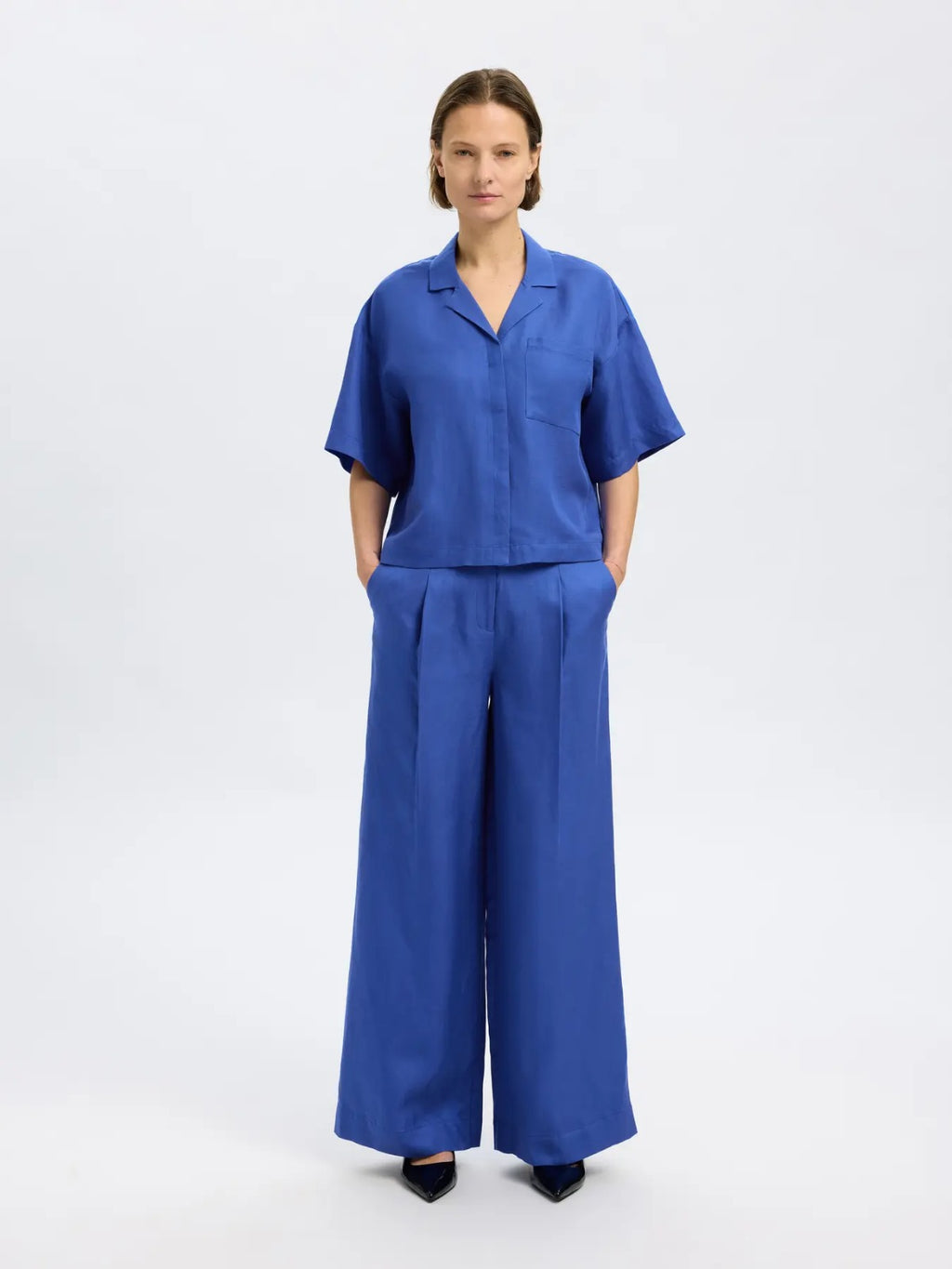 Camicia in lino con manica ampia