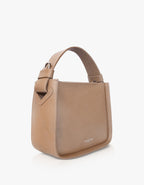 borsa a mano in pelle martellata con tracolla