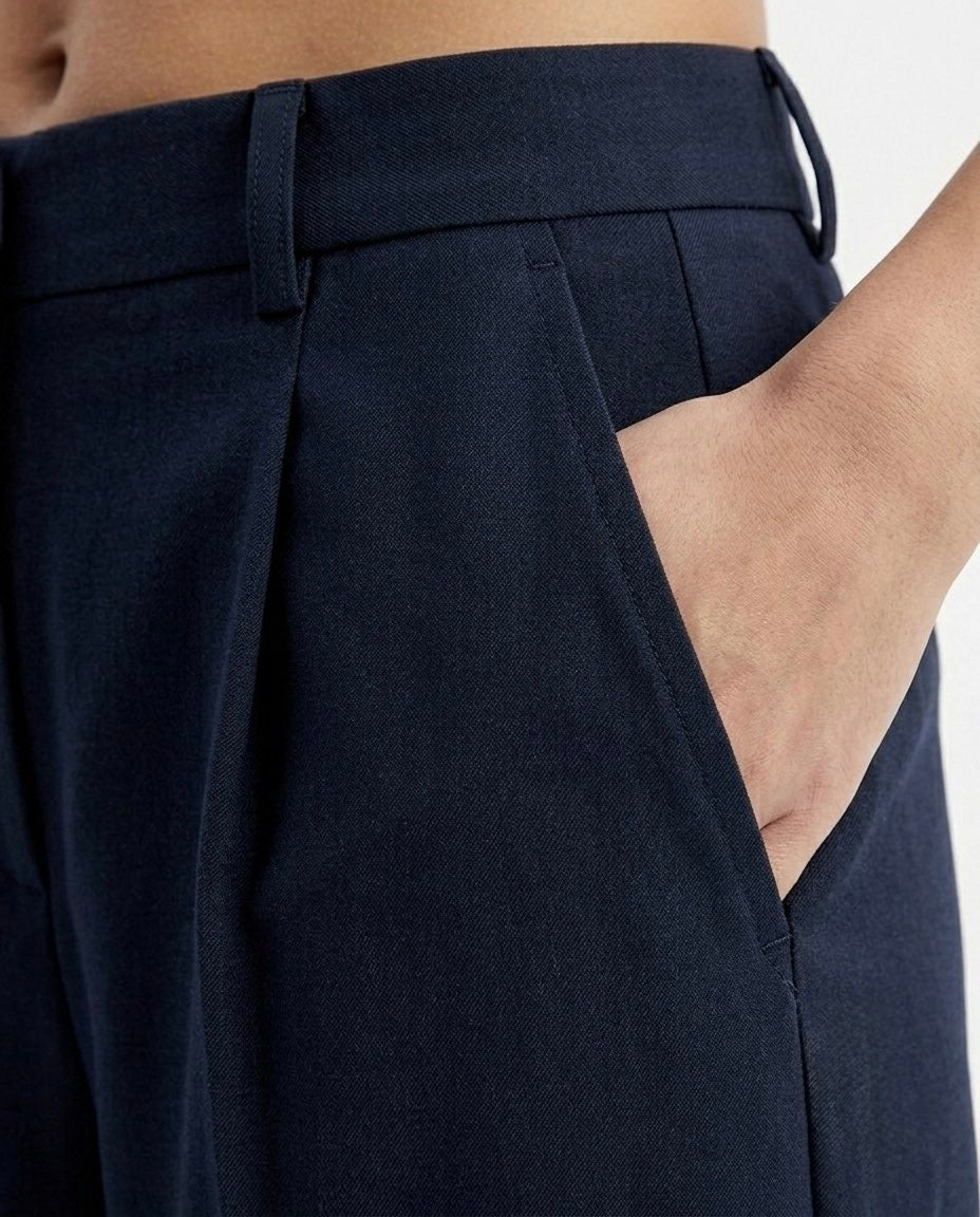Selected Femme Pantalone sartoriale con pieghe e gamba dritta