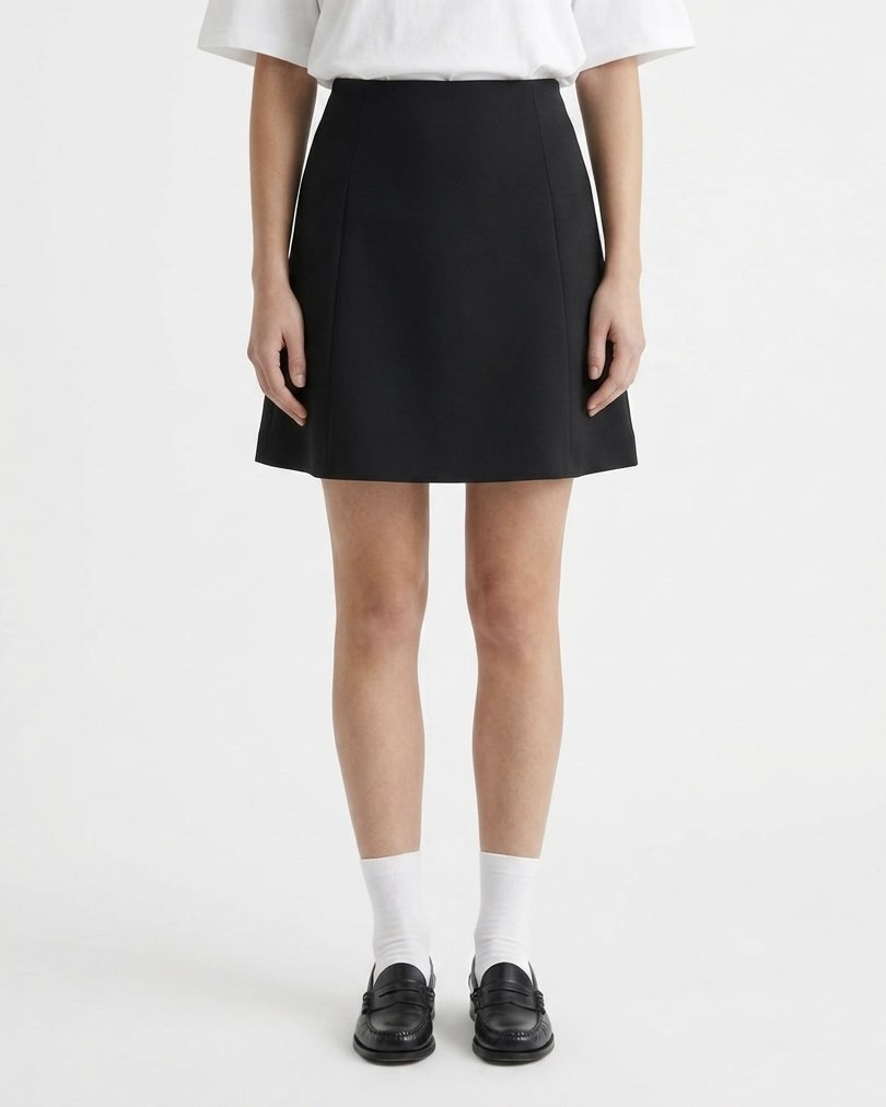 Selected Femme Gonna corta a trapezio in tessuto stretch Nero