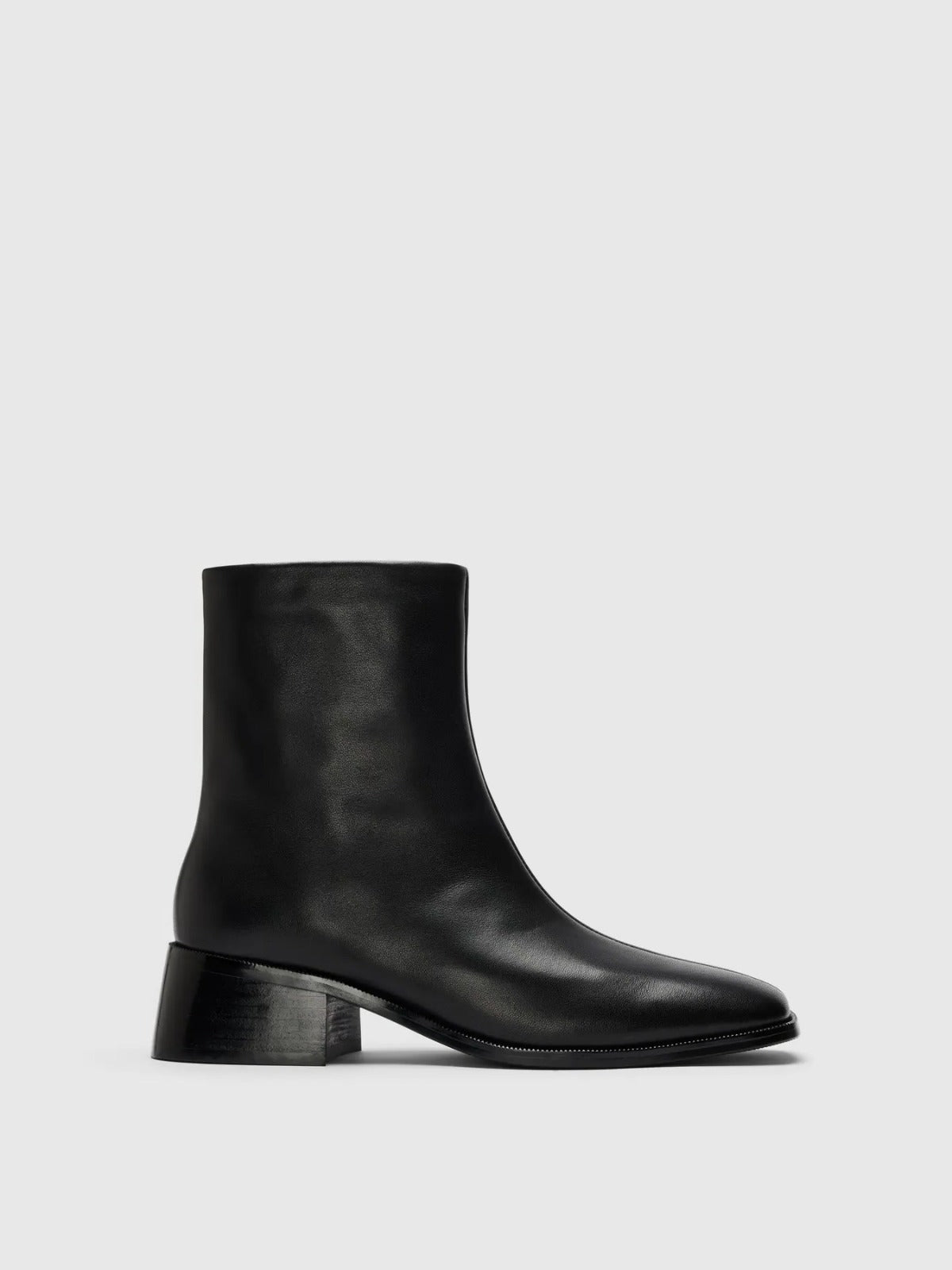 Stivaletto Selected Femme Nero in Pelle con Tacco Medio