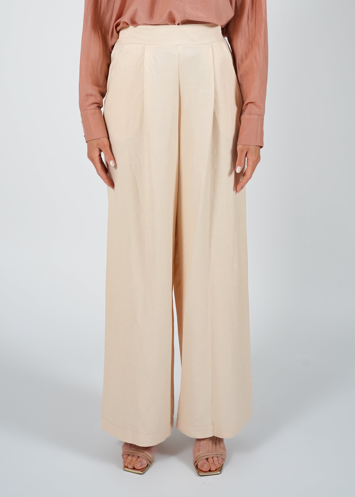 Pantaloni a palazzo a vita alta