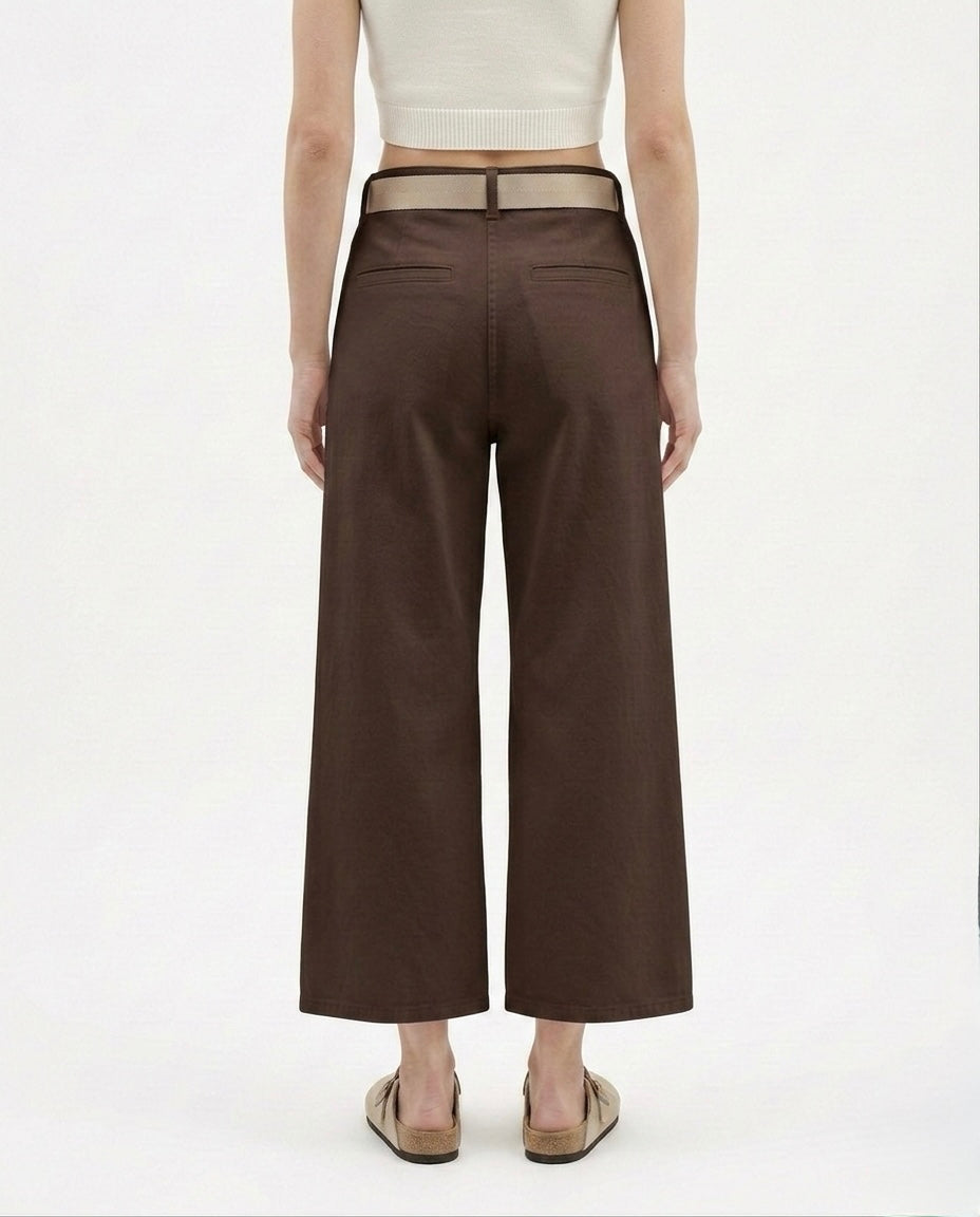 Pantalone ampio con cintura