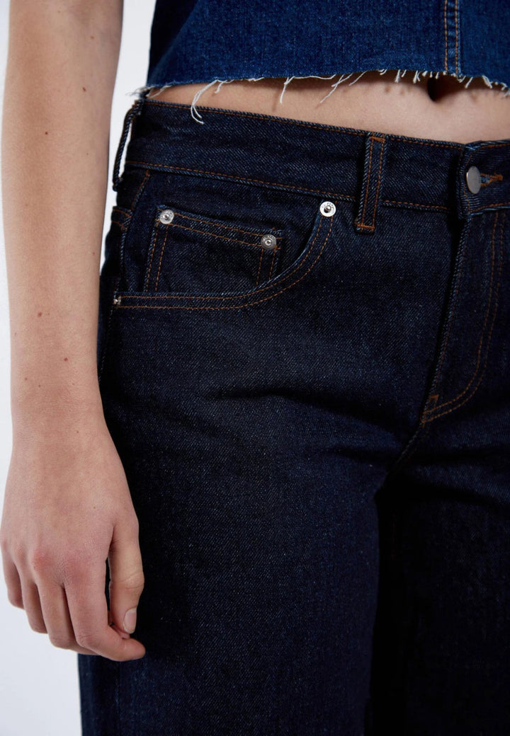 Jeans a gamba larga