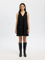 Abito corto con texture a rilievo