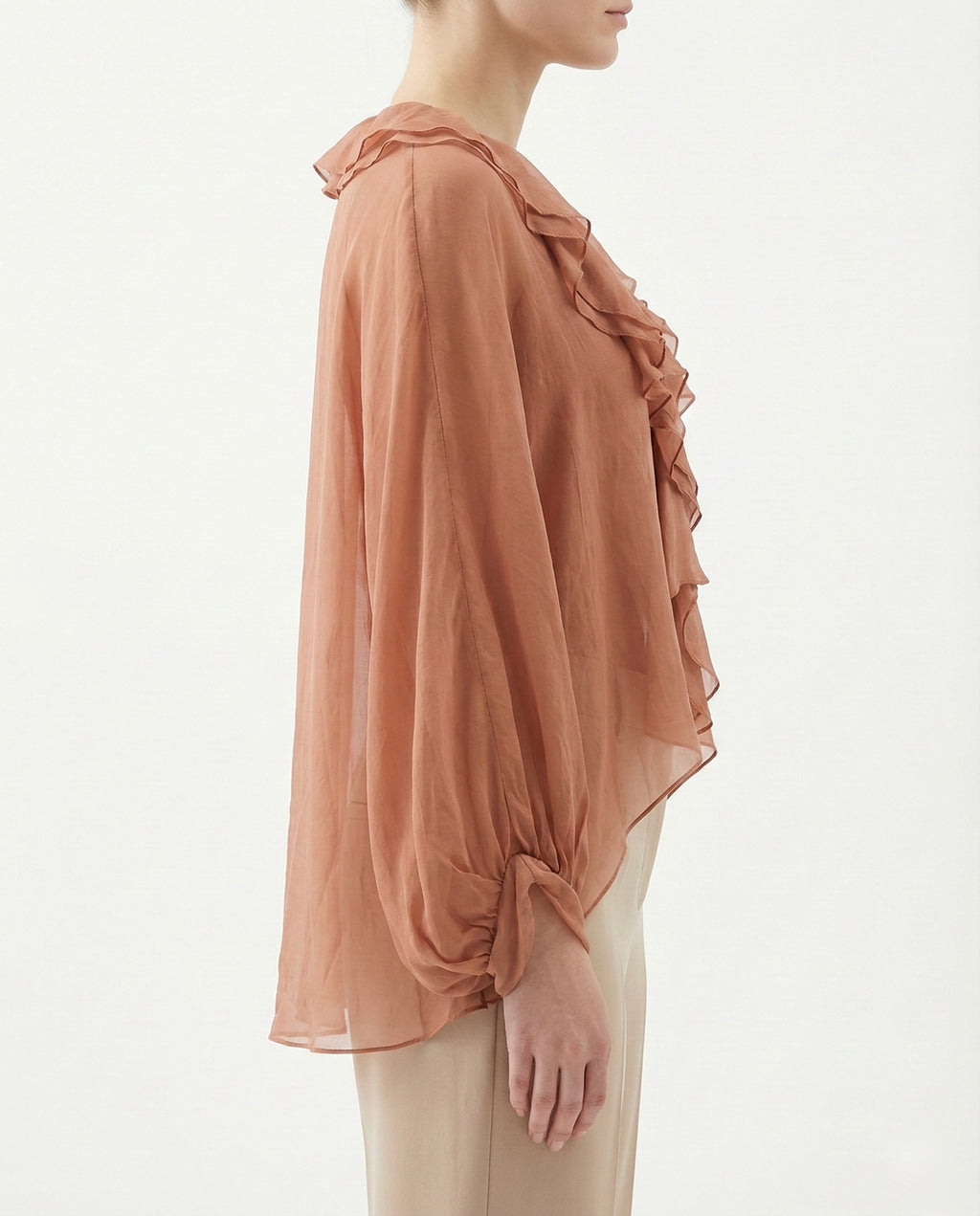 Blusa in raso con volant