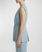 Gilet lungo in lino celeste con cintura