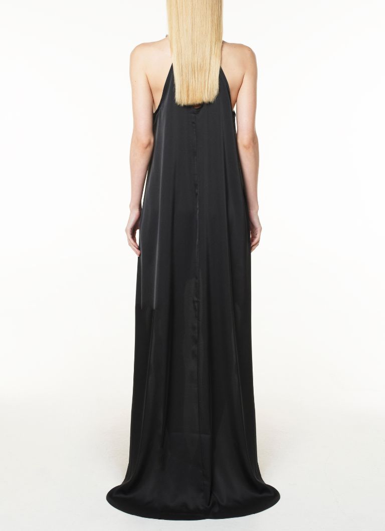 Abito con Collo Bianco