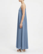 Abito lungo con spalline sottili