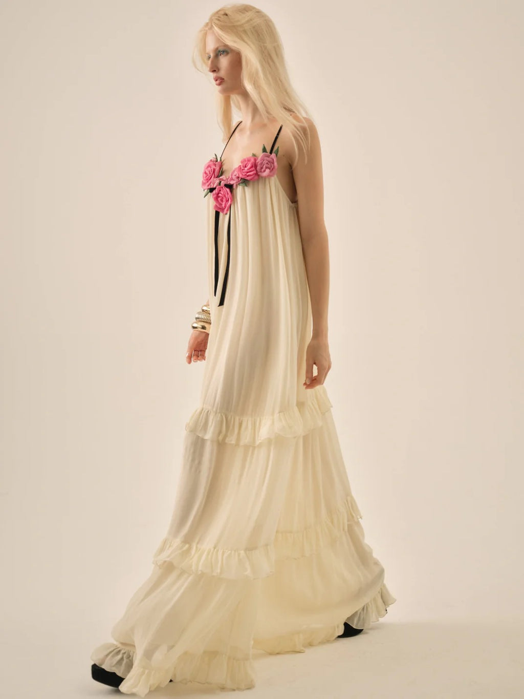 Abito Lungo Crema con Rose