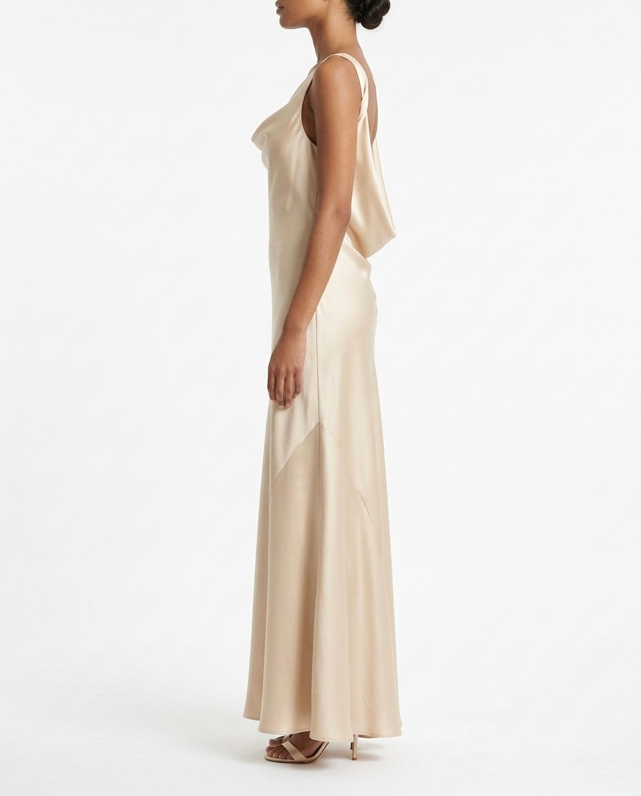 Abito lungo satin con scollo morbido