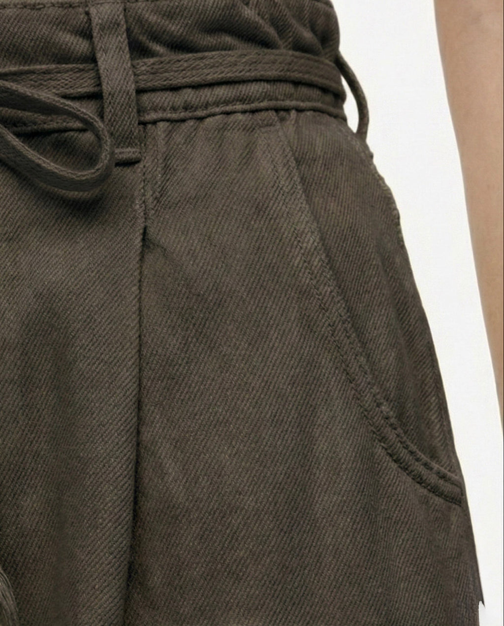 Pantaloni jeans con coulisse