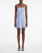 Abito corto in pizzo celeste