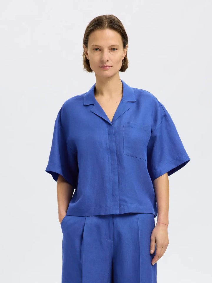 Camicia in lino con manica ampia