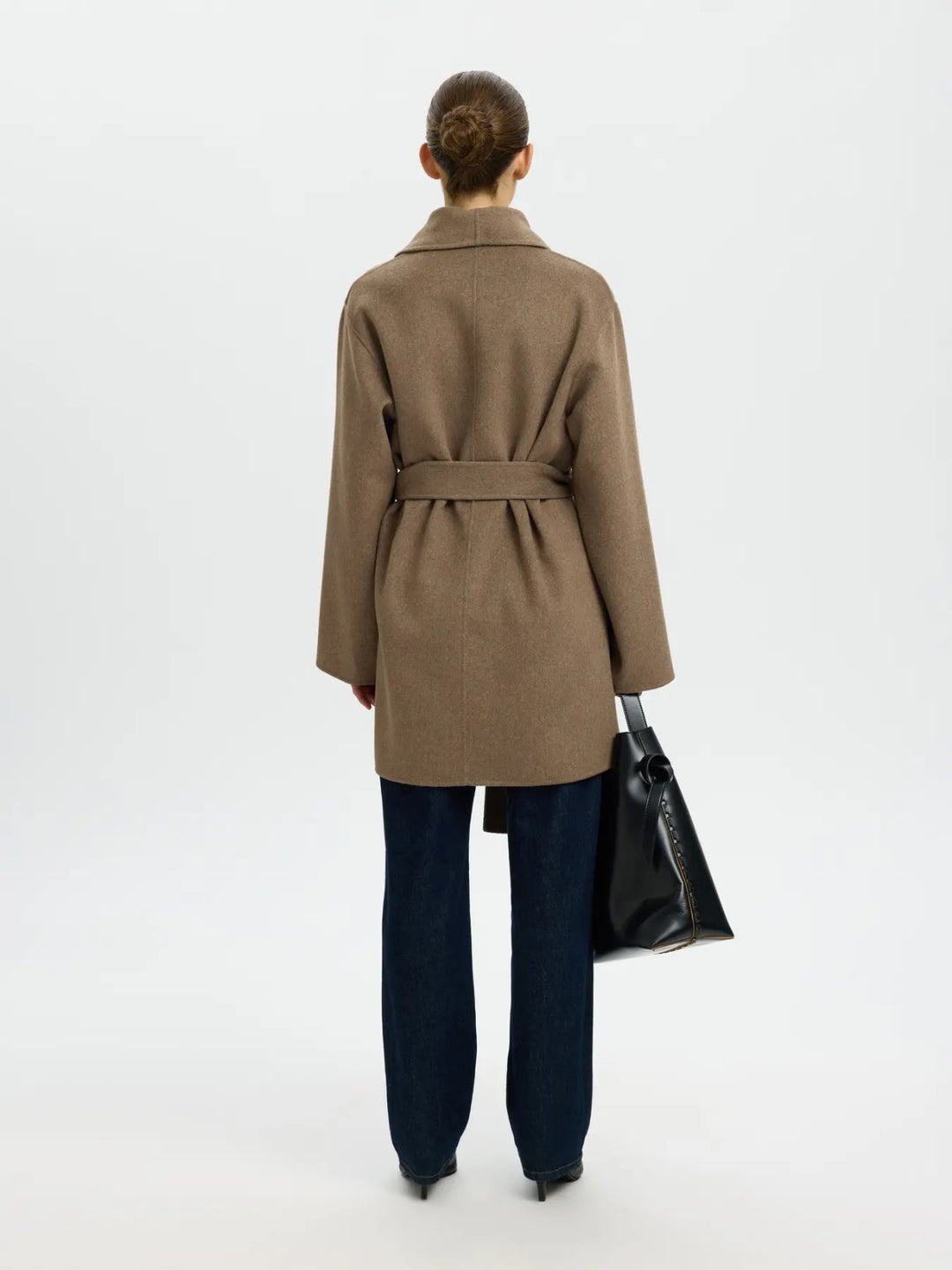 Cappotto corto con cintura