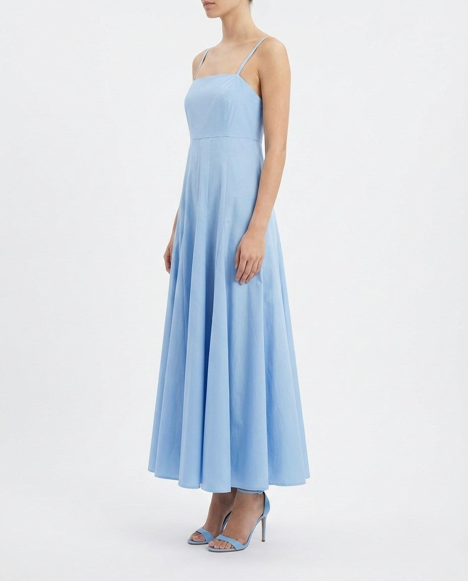 Abito lungo con spalline sottili