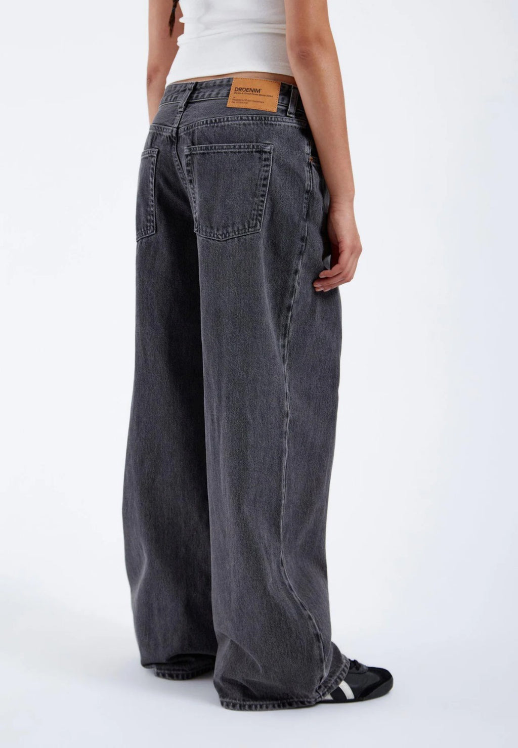 Jeans wide leg neri a vita media