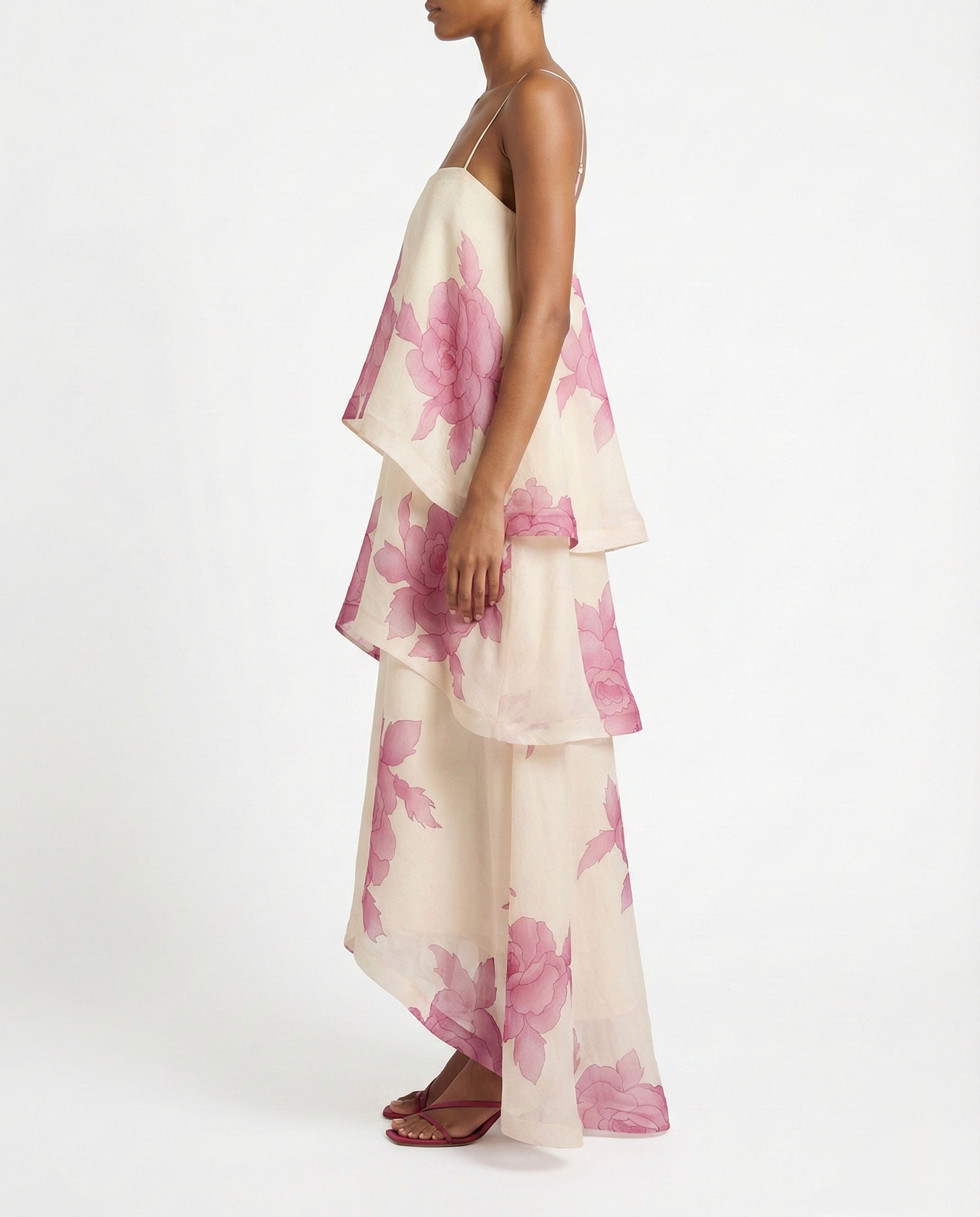 Abito lungo floreale con balze