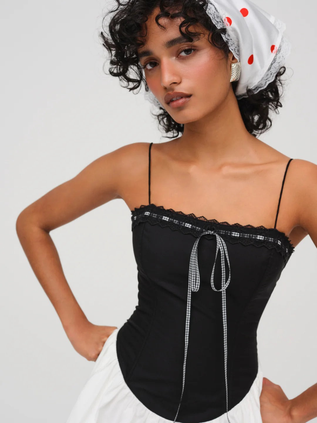 Abito bustier bicolore con spalline sottili