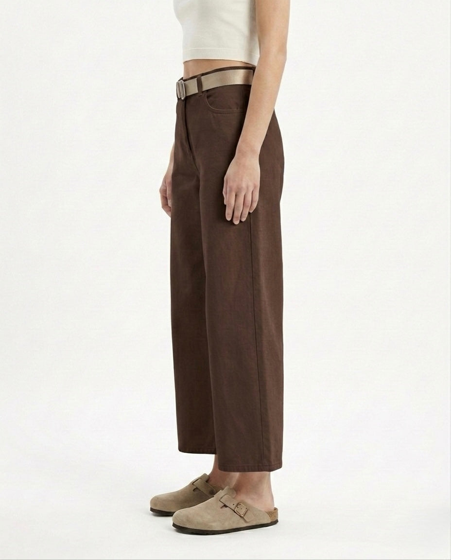 Pantalone ampio con cintura