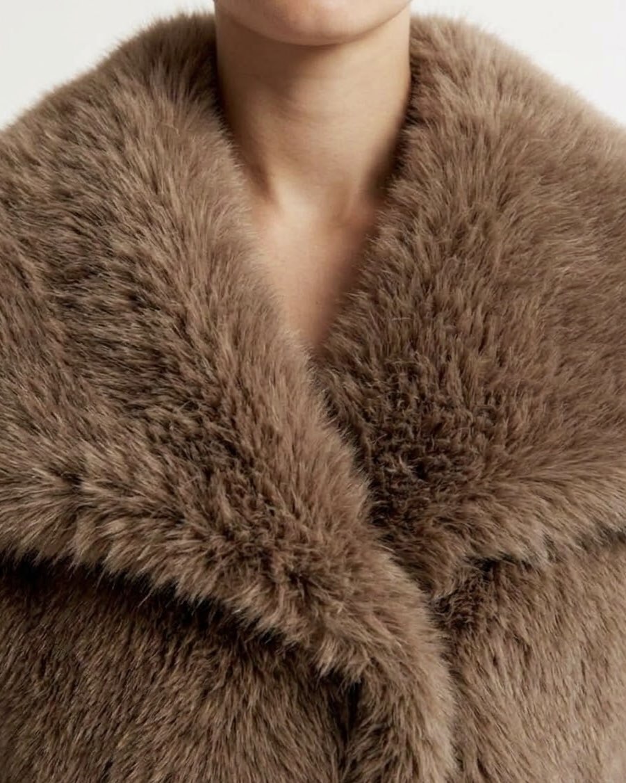 Pelliccia Corta H2O Italia Moro in Eco-Fur senza cappuccio